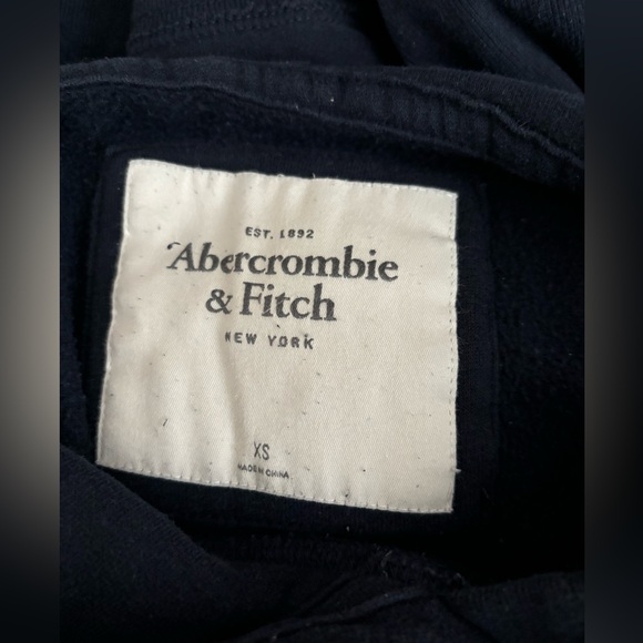 ABERCROMBIE & FITCH LOGO EMBROIDERED NAVY BLUE PULLOVER HOODIES. Size Xs - Picture 6 of 9